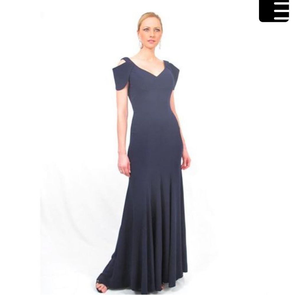 Saboroma Elegant Navy Blue Cold Shoulder Gown